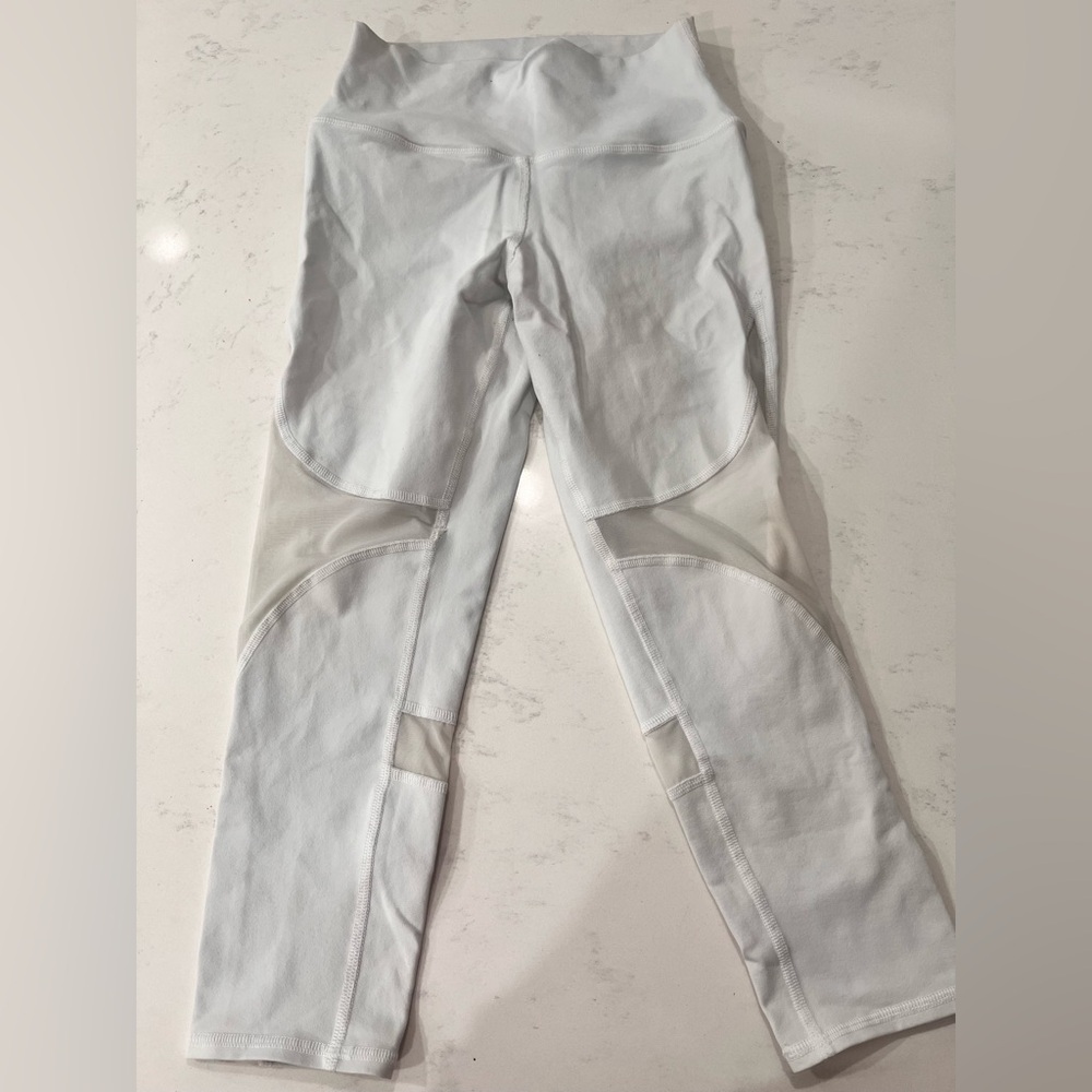 ALO Yoga White Leggings - Picture 3 of 6